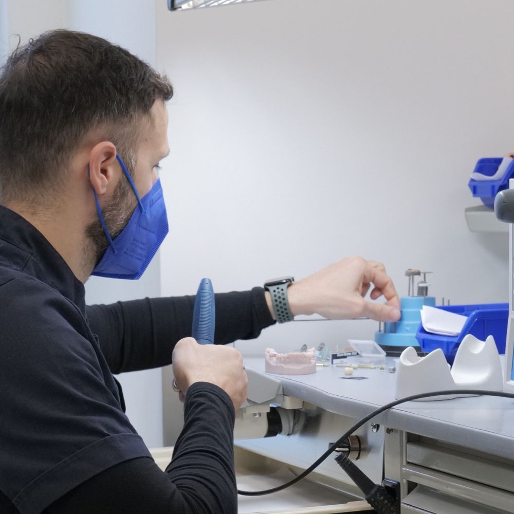 il-metodo-denti-fissi-in-4-ore
